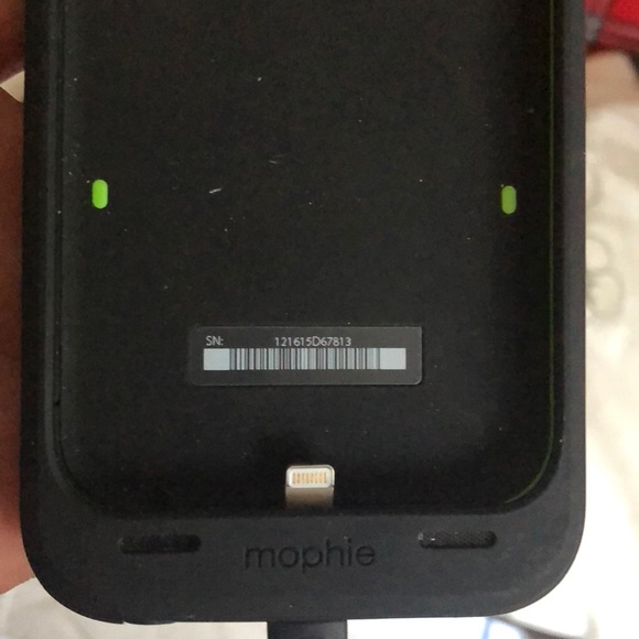 I have a bundle set for iPhone 7. - Picture 5 of 6